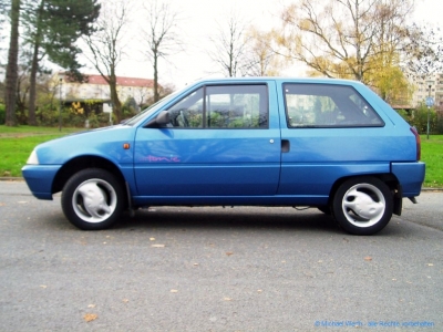 1994er Citroën AX Tonic in bleu Curaçao #01